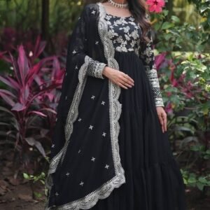 Beautiful Black Georgette Gown For Women Ready-Made